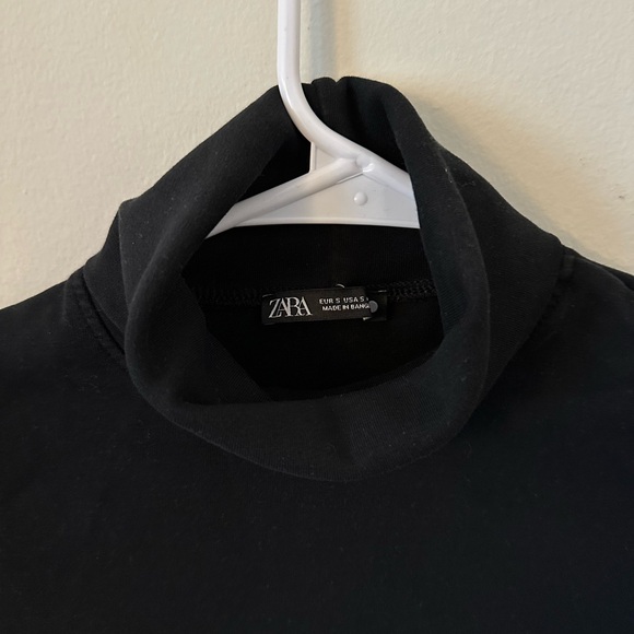Zara Black turtleneck. - Picture 3 of 3